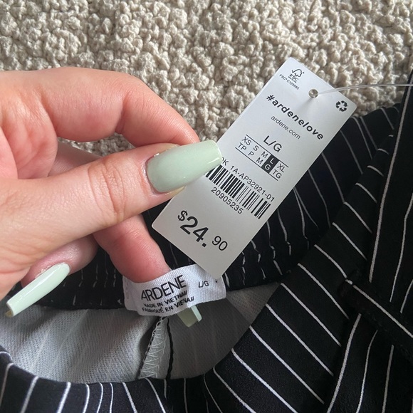 🔸 Ardene 🔸 striped paperbag shorts - Picture 3 of 6